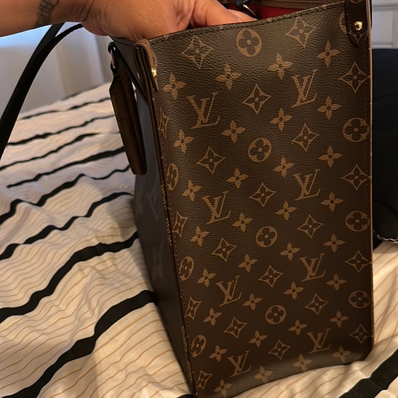 Authentic Louis Vuitton will ship with box and store bag - Picture 4 of 15